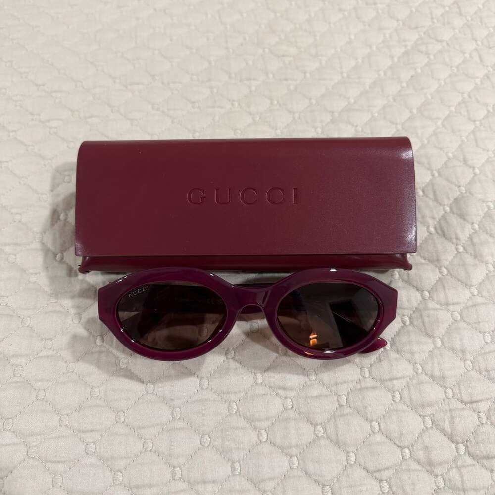 Gucci GG1579S 004 Burgundy Oval Sunglasses